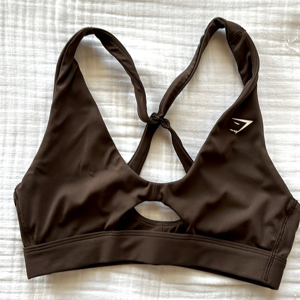 Gymshark peekaboo bra M